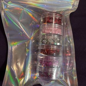 6 Pots of Loose Glitter
